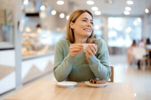 image in a Tess René Coaching article about building confidence and approving of yourself