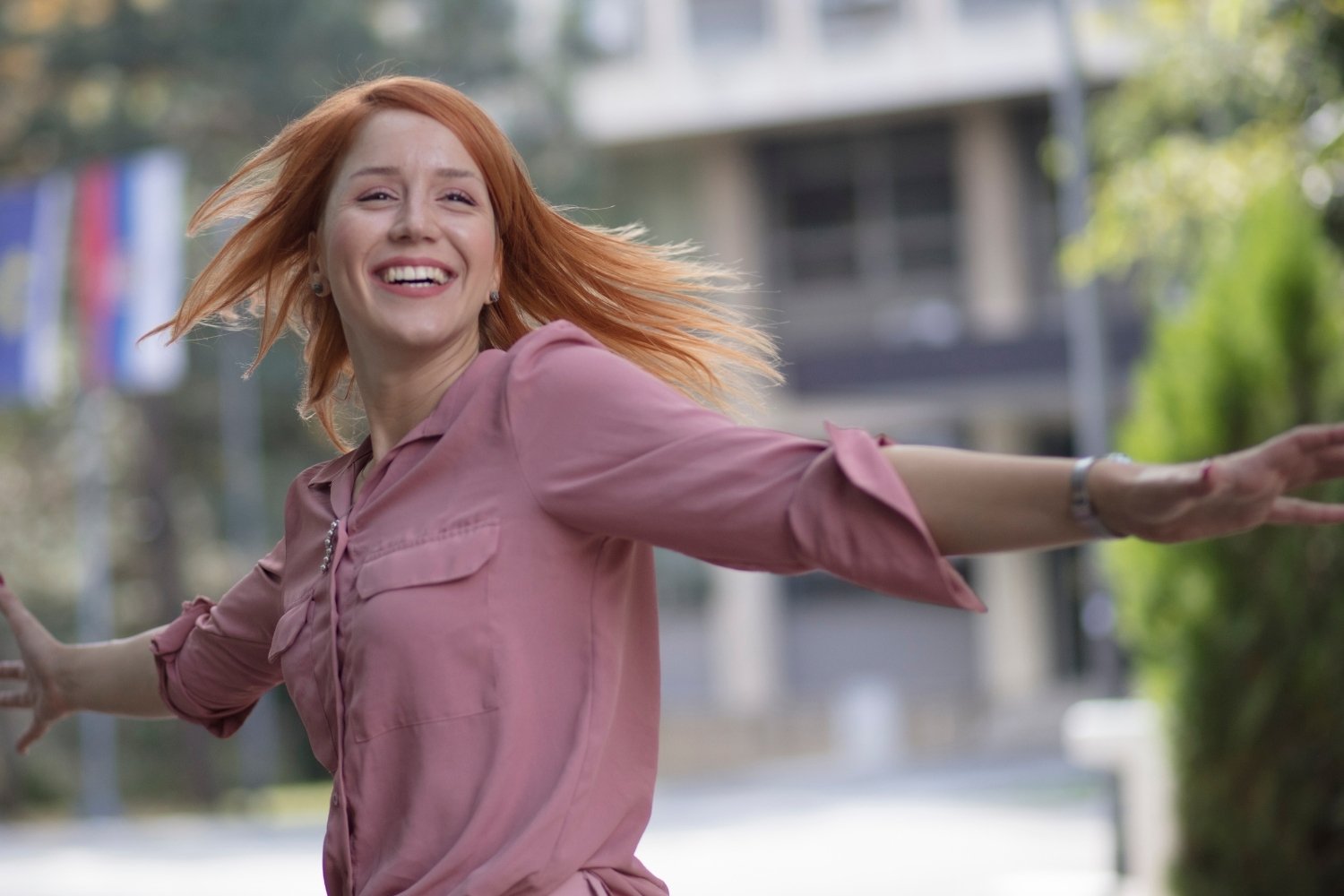 Featured image for an article on perfectionism and anxiety by Tess René Coaching.